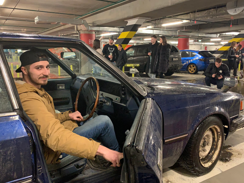 Max (@max_durdom) in his Cresta.